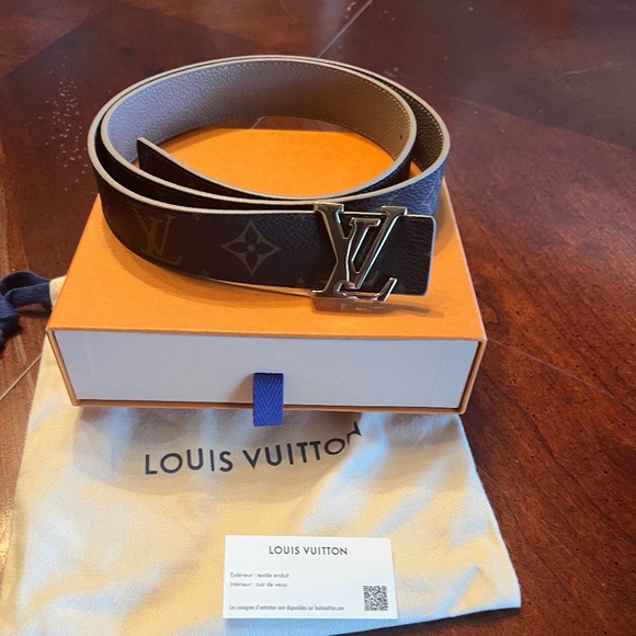 Louis Vuitton LV initials 30mm Reversible Belt size 90cm - Picture 1 of 5